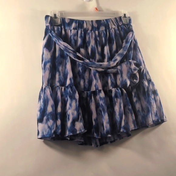 Banana Republic Ruffles Tie Dye Blue Skirt with belt Size Large - Picture 2 of 13